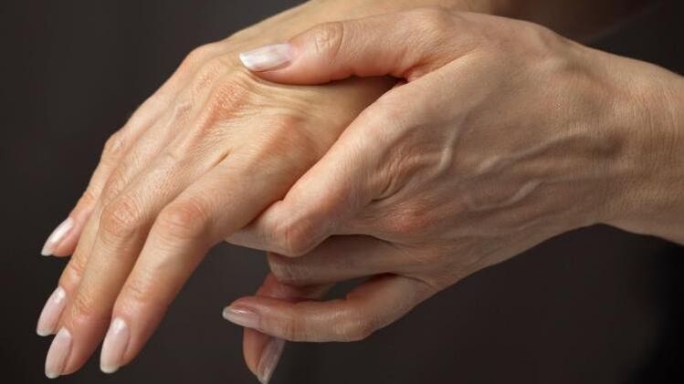 Dolore alle articolazioni delle dita